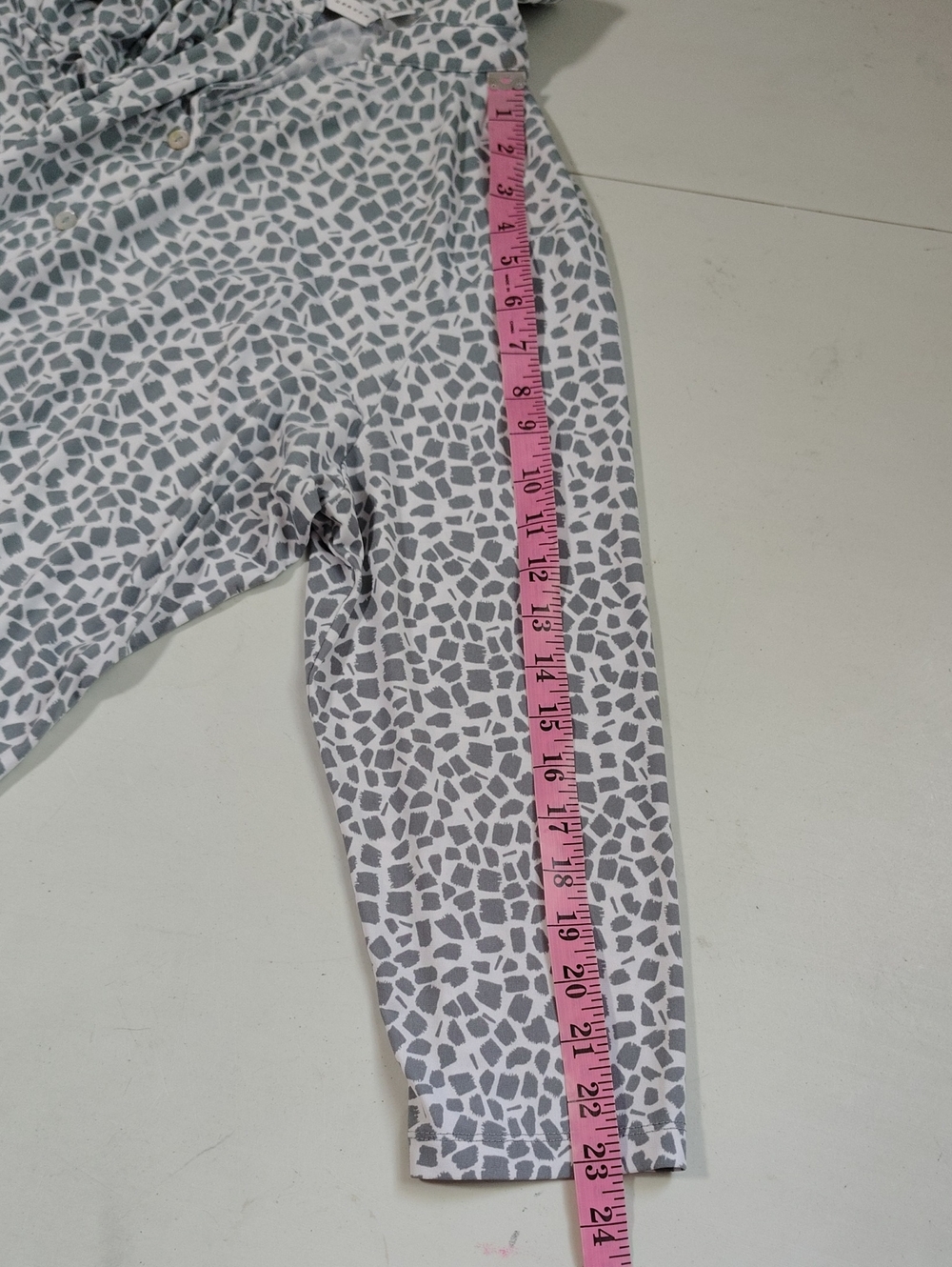 Susan Graver Animal Print Liquid Knit 3/4 Sleeves Button Relaxed Blouse Size XL - Picture 12 of 14